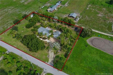 2523 SW Horseshoe Trail