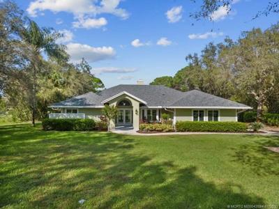 1605 SW St. Andrews Drive