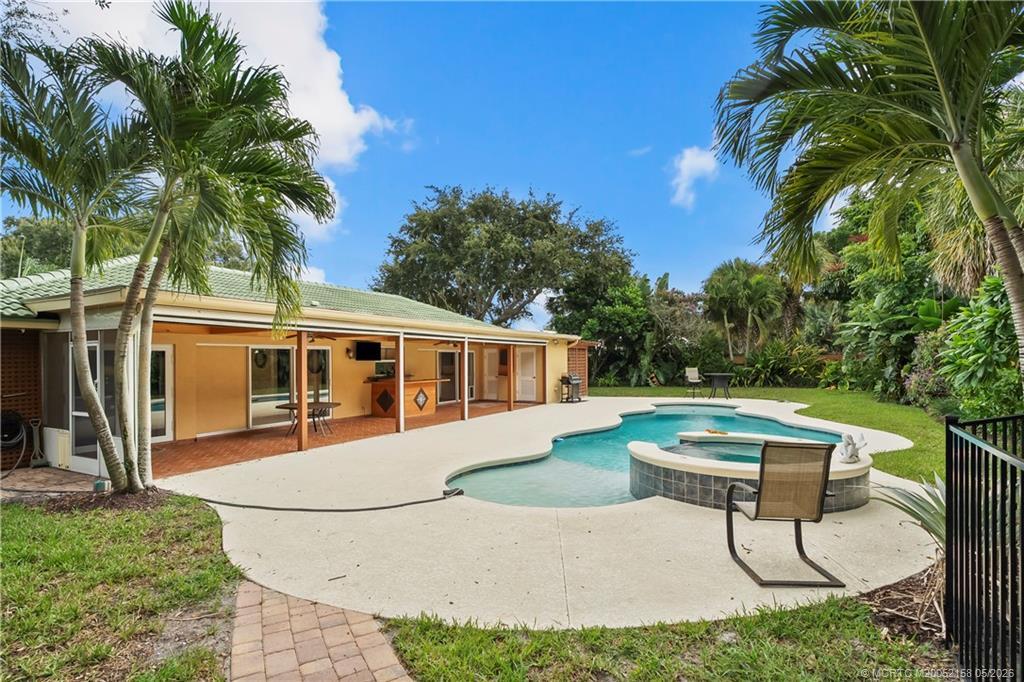 Image 3: Heated, saltwater pool