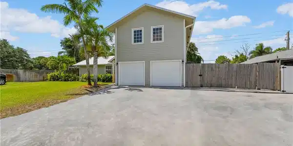 2420 SW 15th Terrace
