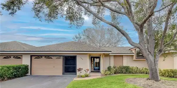 6255 Mirror Lake Court