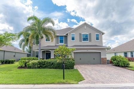 744 SW Sun Circle SW