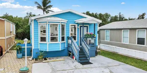 10701 S Ocean Drive