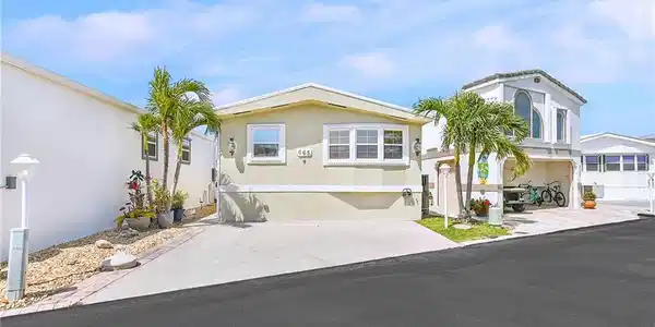 10701 S Ocean Drive