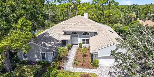 601 NW Winters Creek Road