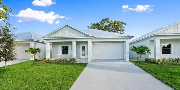 1074 SW 35th Street