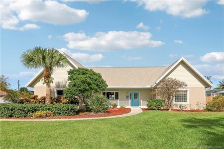 5439 SE Horseshoe Point Road