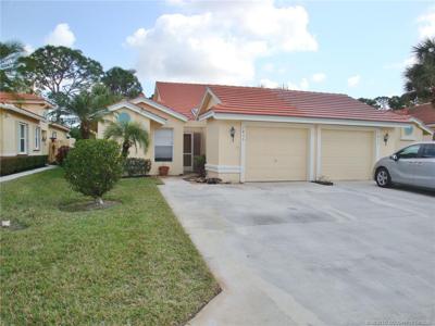 1435 SW Greens Pointe Way