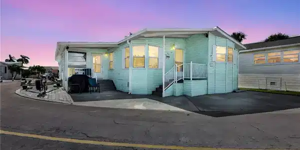 511 Nettles Boulevard