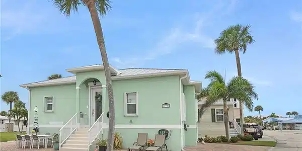 10725 S Ocean Drive