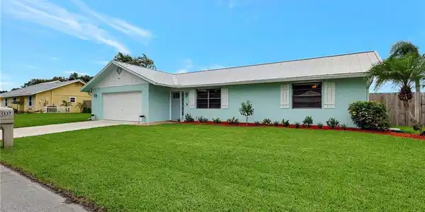 1337 SW 24th Lane