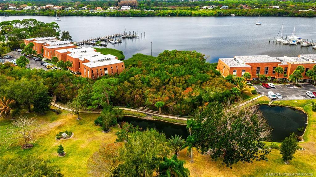 Image 3: Walkway connects North to South campus