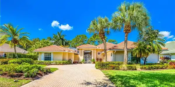 5028 SW Hammock Creek Drive