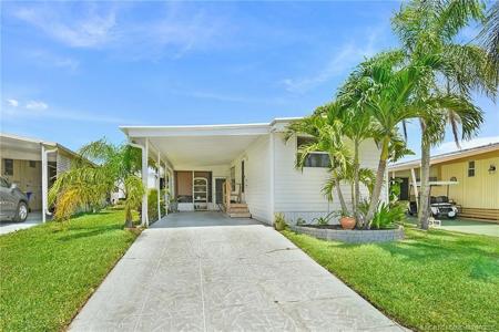 612 S Seas Boulevard