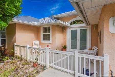 5374 SE Running Oak Circle