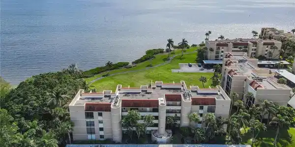 3492 NE Causeway Boulevard