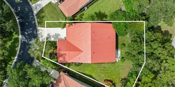 Image 4: New Roof!!!