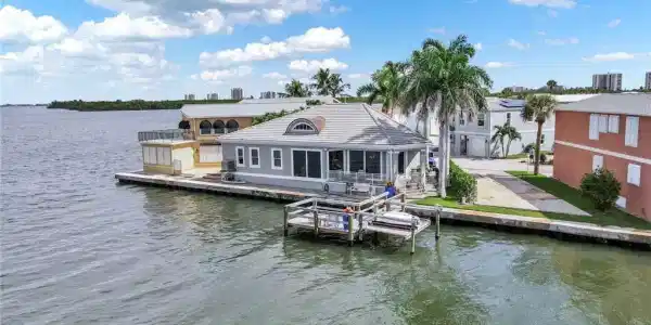 58 Nettles Boulevard