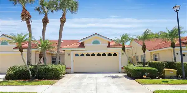 3911 SW Whispering Sound Drive