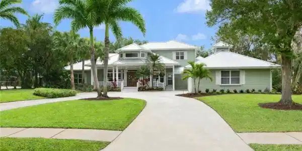 5661 SW Orchid Bay Drive
