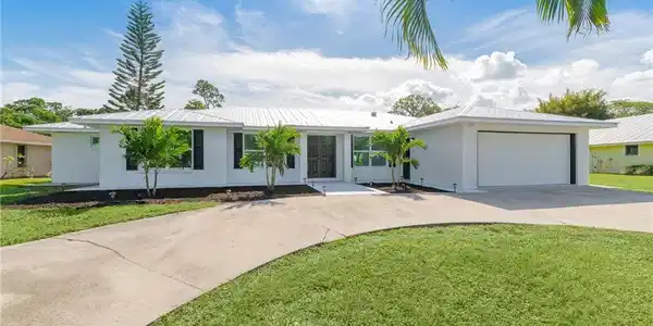 710 NE Town Terrace