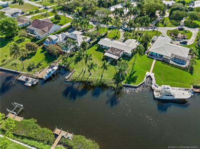 1719 NW River Trail