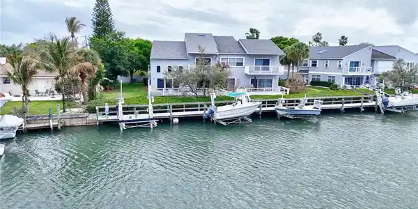 2550 Harbour Cove Drive