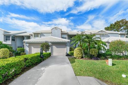 8982 SE Riverfront Terrace
