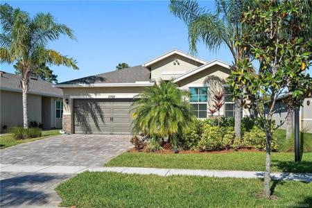 5769 SE Pinehurst Trail