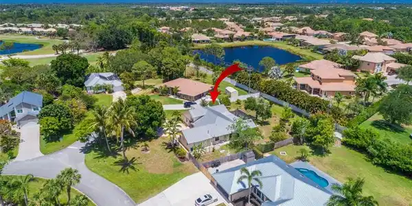 2925 NW Florida Court