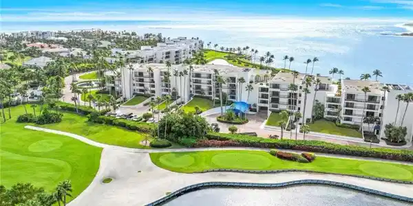 2806 SE Dune Drive