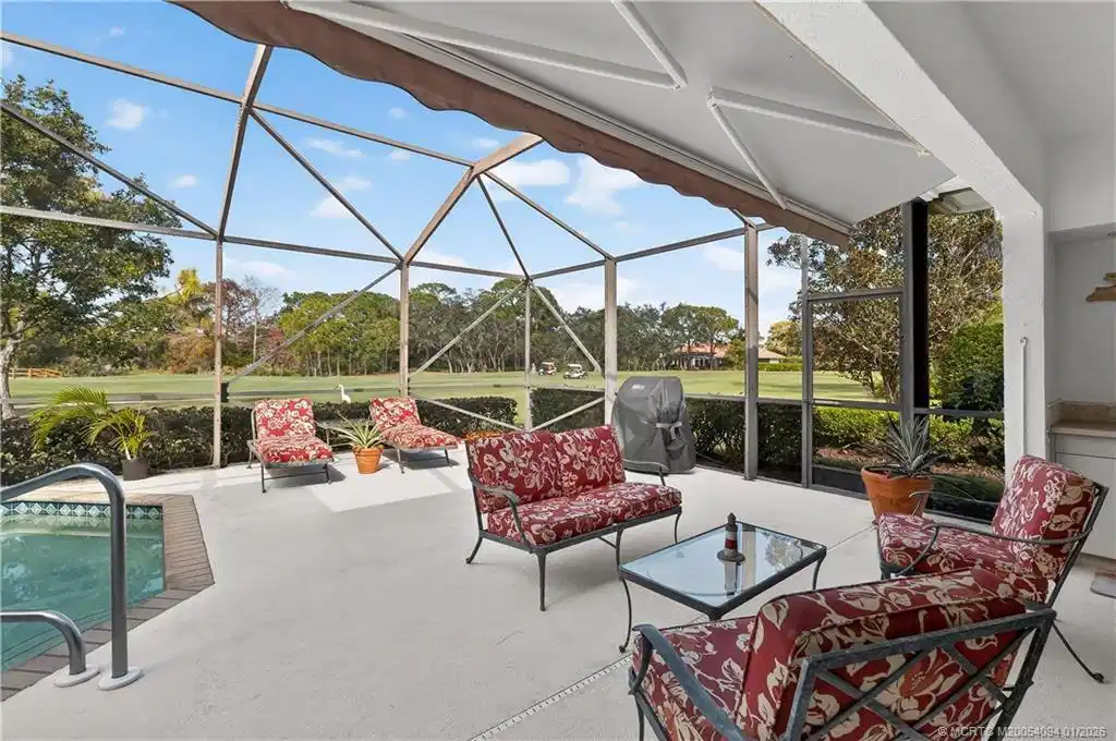 Image 1: Patio/Golf View