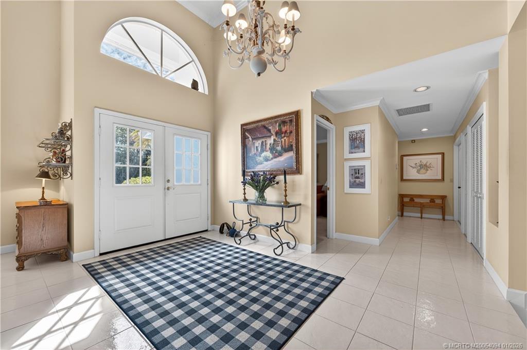 Image 3: Front Entry