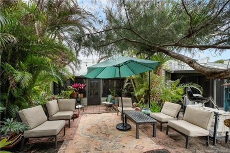 3293 NE Holly Creek Drive