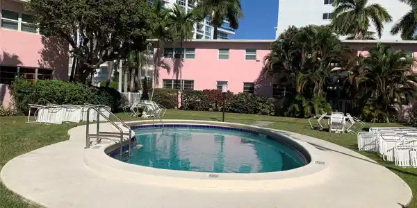 700 Bayshore Drive