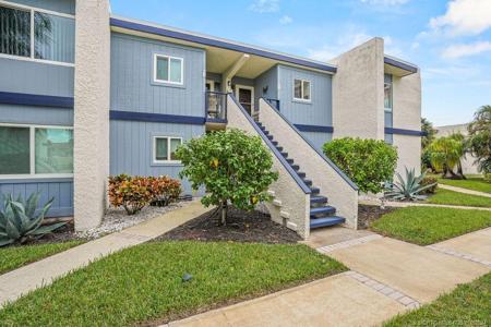 1561 NE 12th Terrace