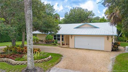 3418 SE Jamaica Lane