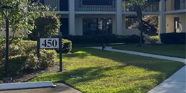 450 SW South River Drive