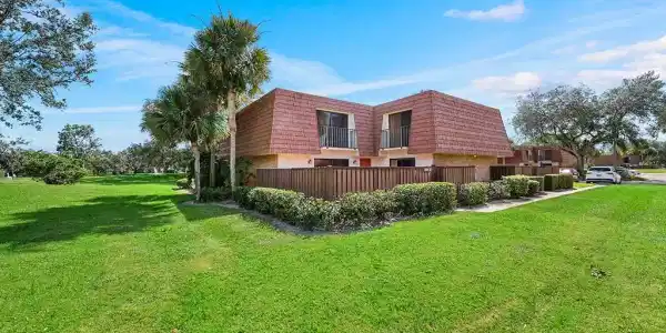 2904 SW Sunset Trace Circle