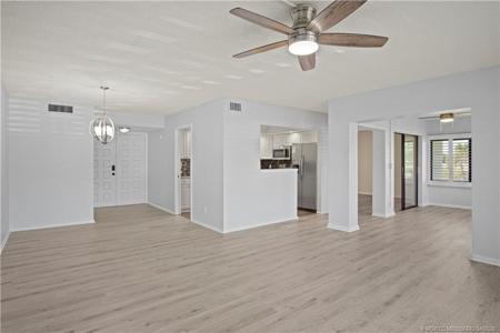 1800 SE Saint Lucie Boulevard