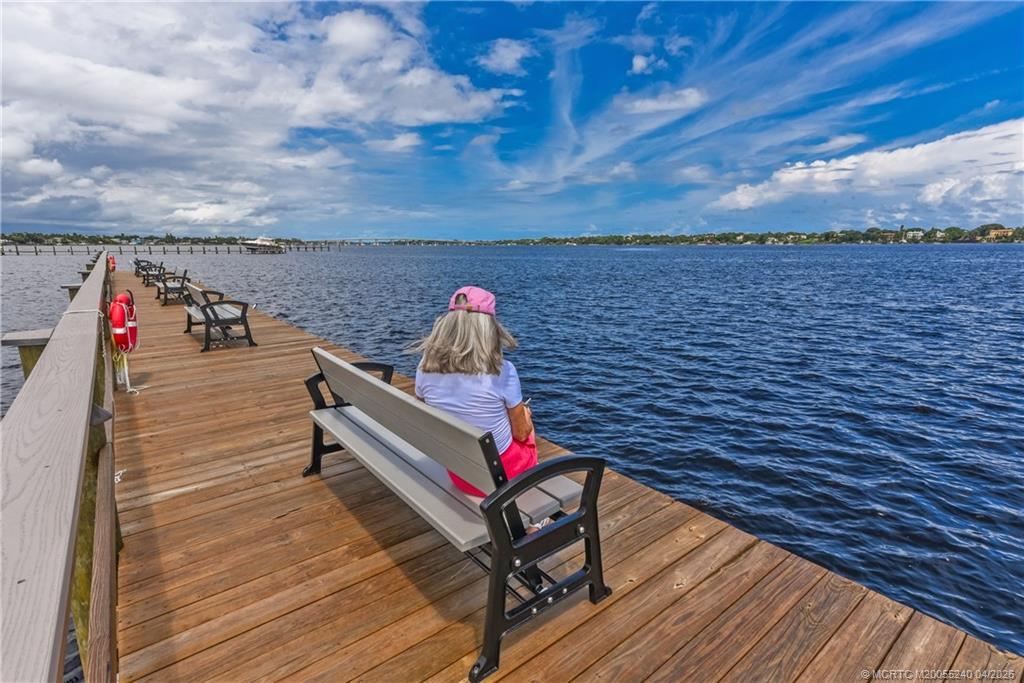 Image 4: Watch the sunrise from the day dock - Sewalls Poin
