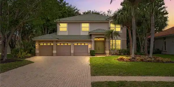 5020 SW Elk River Court