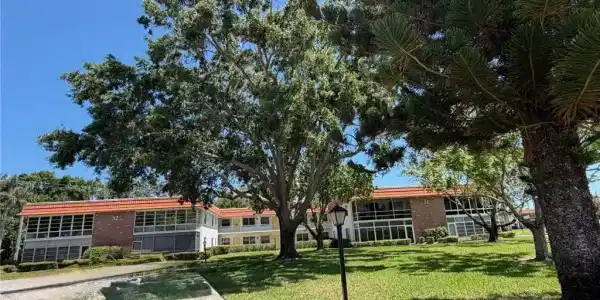 1225 NW 21st Street