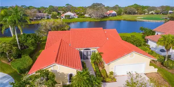 1804 NW Buttonbush Circle