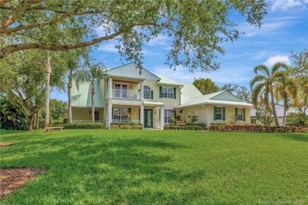 5485 SW Orchid Bay Drive