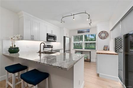 2401 SW Danbury Lane