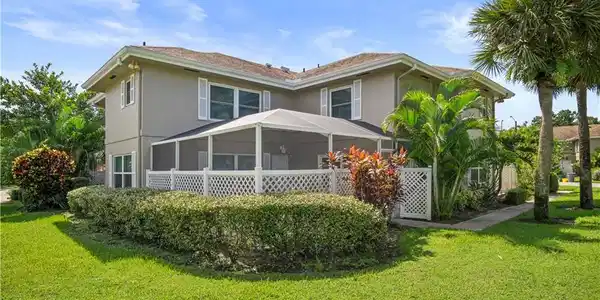 3321 SW Sunset Trace Circle