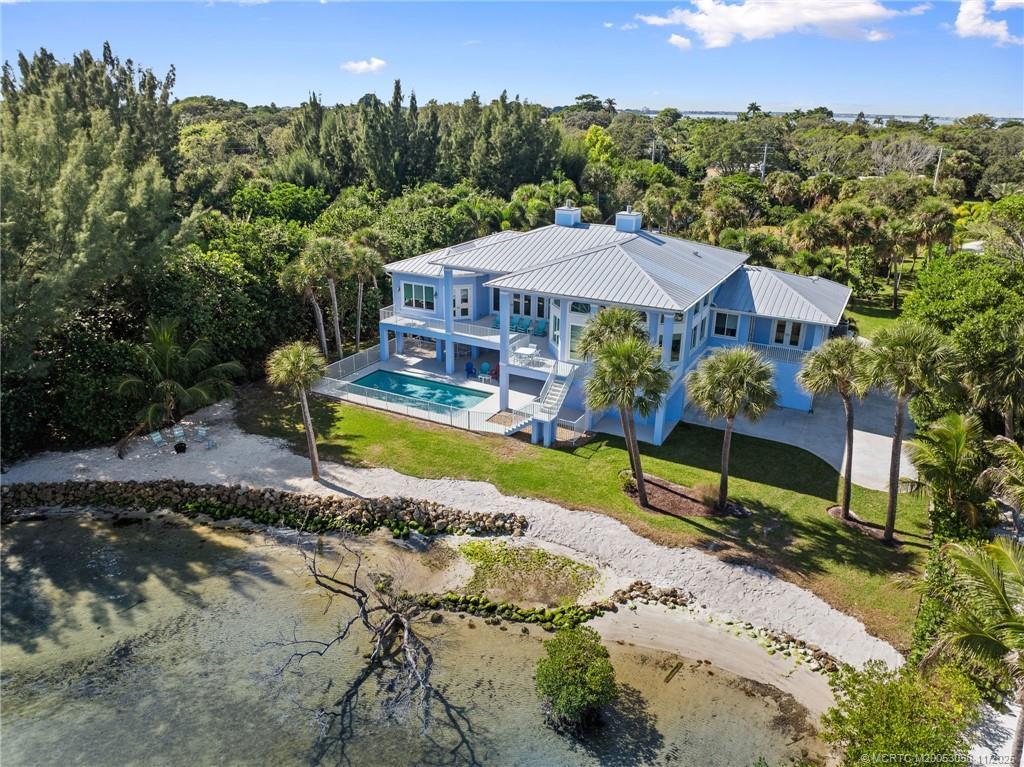 Image 2: Front Exterior