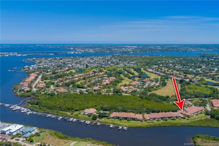 2394 SW Island Creek Trail