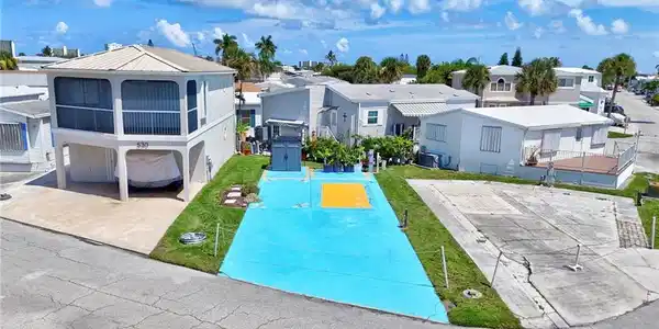 529 Nettles Boulevard